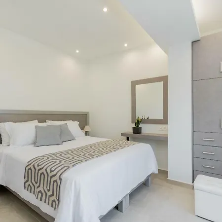 Jasmine With Private Pool, By Zantewize *