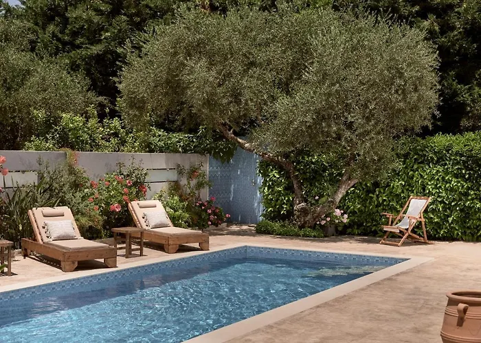 Jasmine With Private Pool, By Zantewize Циливи