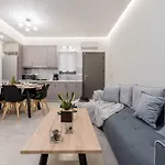 Jasmine With Private Pool, By Zantewize Apartment Planos