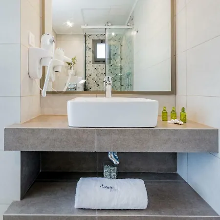 Jasmine With Private Pool, By Zantewize *